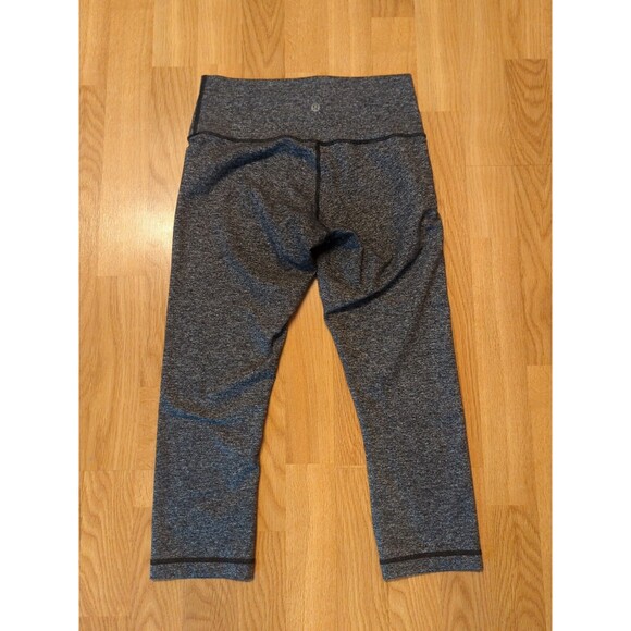 Lululemon Wunder Under Womens 8  Hi Rise Heathered Black Luxtreme 1/2 Tight - Picture 5 of 7